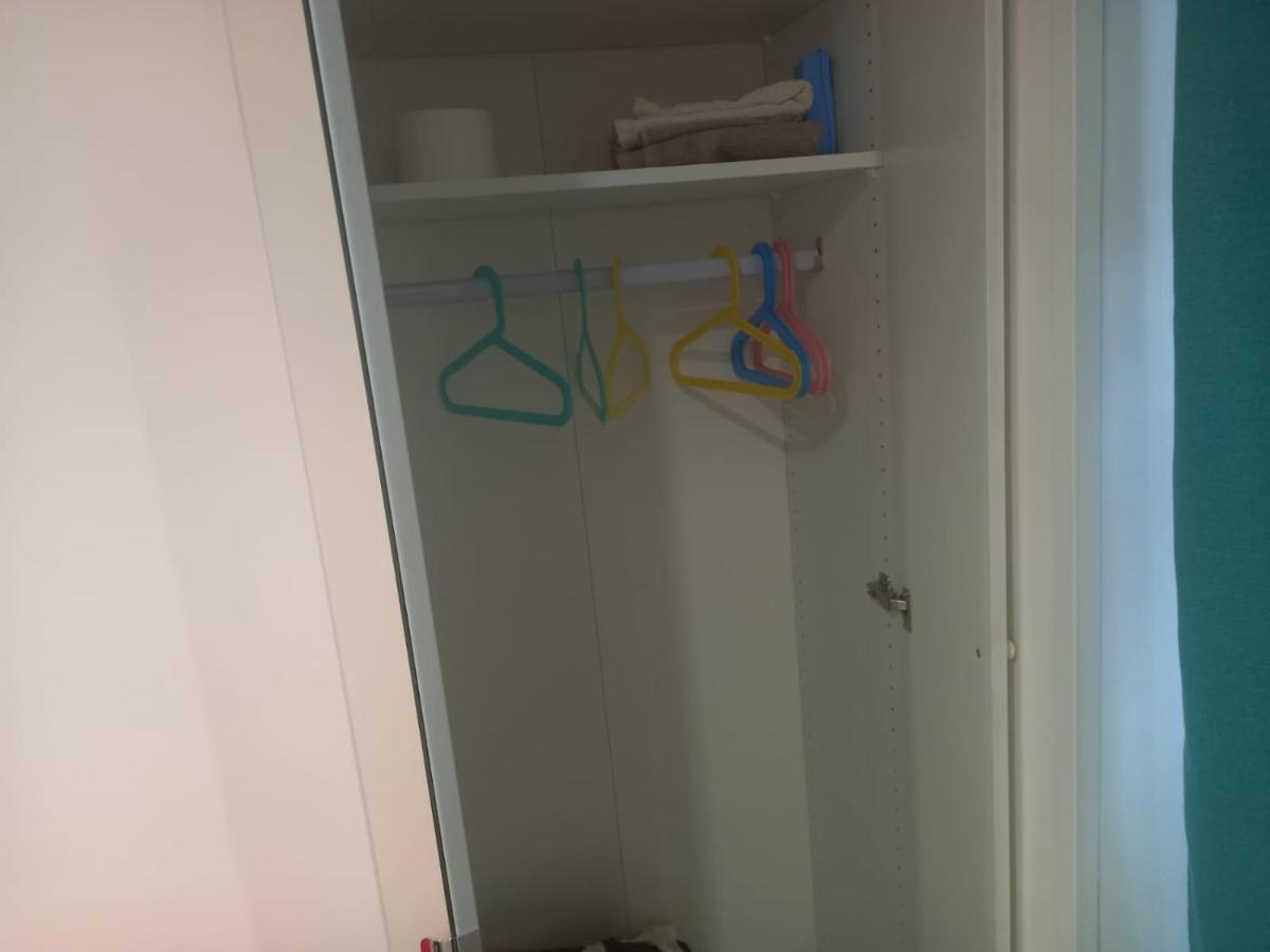 Room In Historical City Centre With Private Bathroom 卡塔尼亚 外观 照片