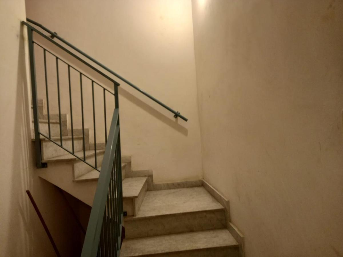 Room In Historical City Centre With Private Bathroom 卡塔尼亚 外观 照片